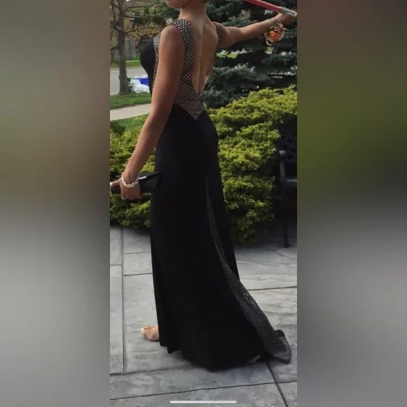 Formal/Prom Dress - Picture 2 of 3